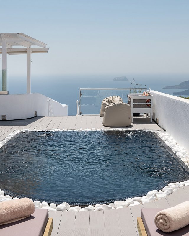 Apeiron Blue Santorini