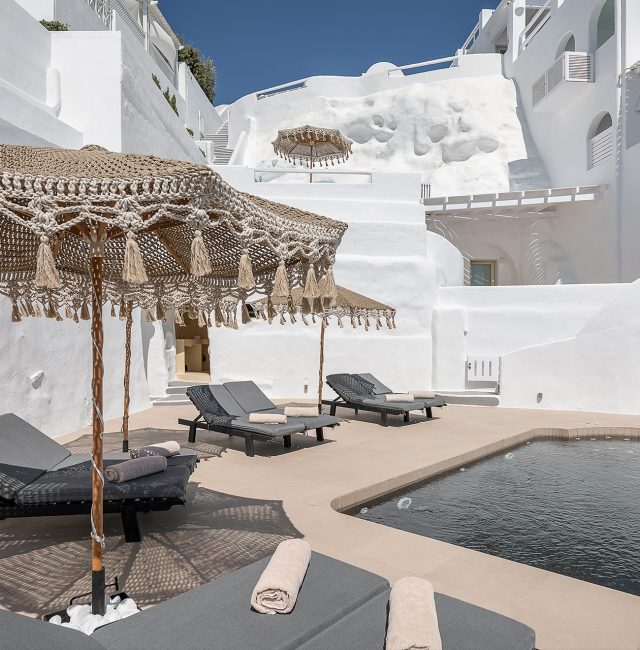 Apeiron Blue Santorini