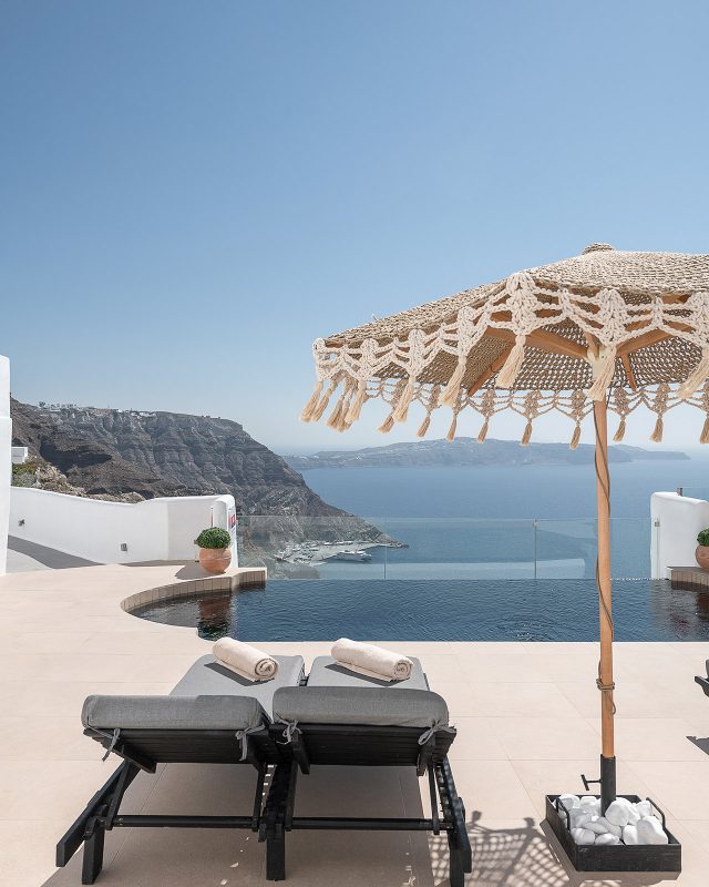 Apeiron Blue Santorini