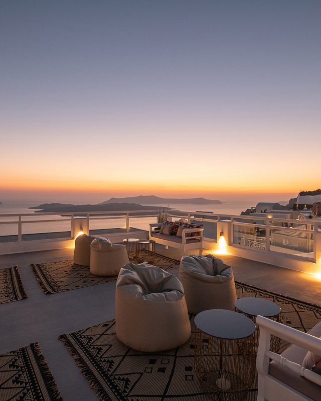 Lounge Bar & Restaurant - Apeiron Blue Santorini